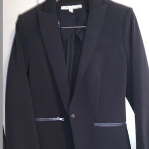 Veronica Beard Scuba Jacket in Navy